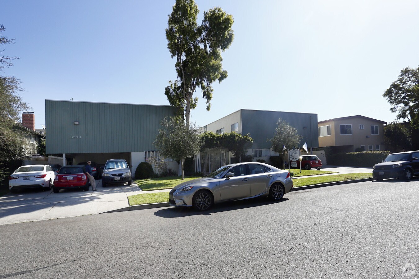 Photo - 3550-3556 Jasmine Ave