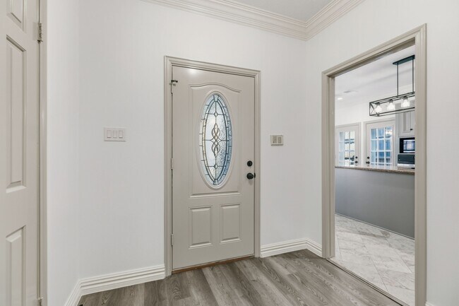 Photo - 7665 Ameswood Rd
