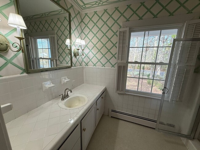 Photo - 1121 Forest Hills Rd NW