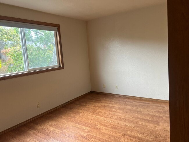 Photo - Mckinleyville 2 Bedroom Duplex Unit B