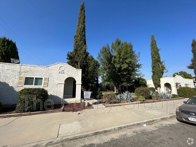 Building Photo - 266 W Belleview Ave Unit #1 Rental
