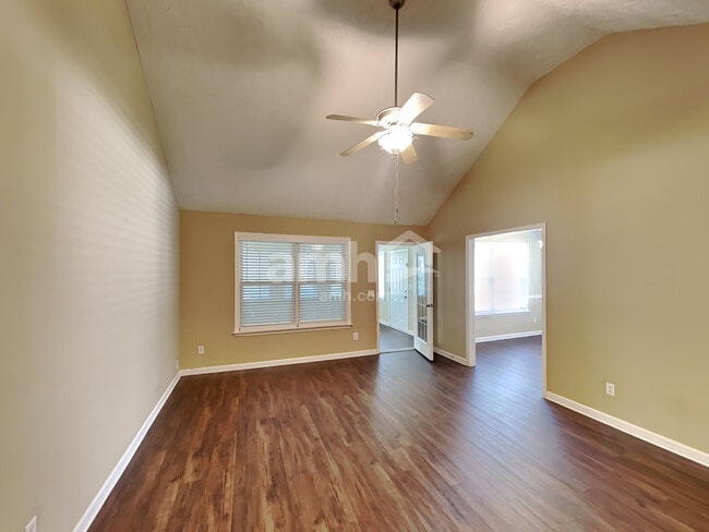 Photo - 1530 Diawa Ct