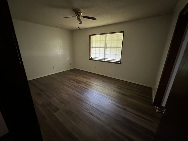 Photo - 401 W 19th St Unit 1