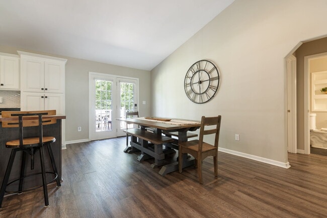 Photo - 21 Hilltop Dr