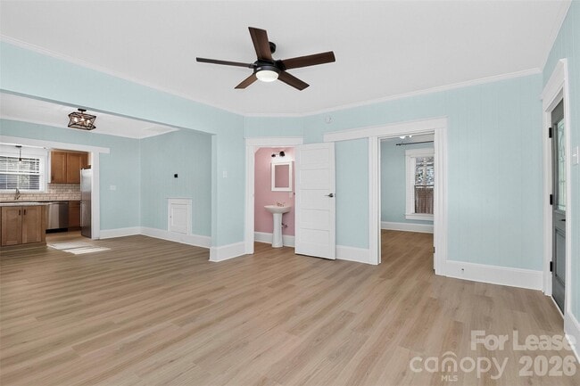 Photo - 204 E McNeely Ave