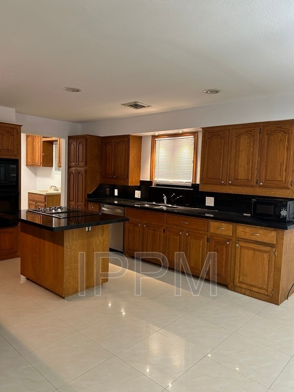 Photo - 5610 La Cana Dr