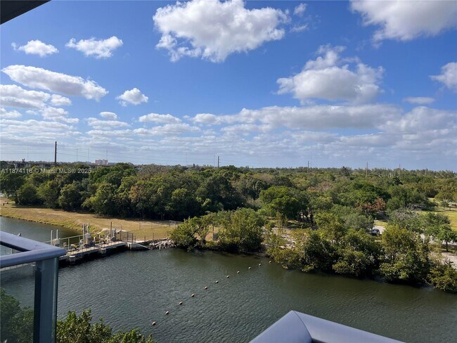 Photo - 16385 Biscayne Blvd Unidad 606