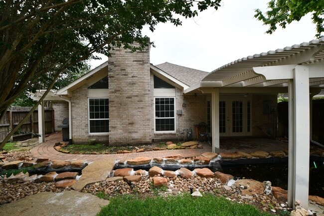 Photo - 1947 Mayweather Ln