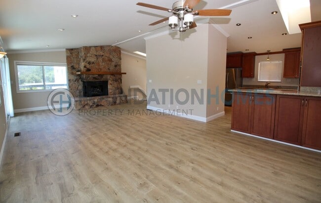 93 Live Oak Ave