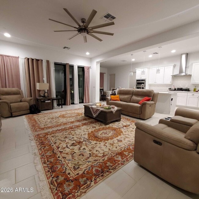 Photo - 16512 S 8th Way