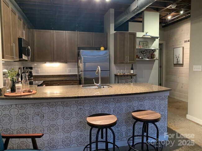 Photo - 3612 Artist's Way