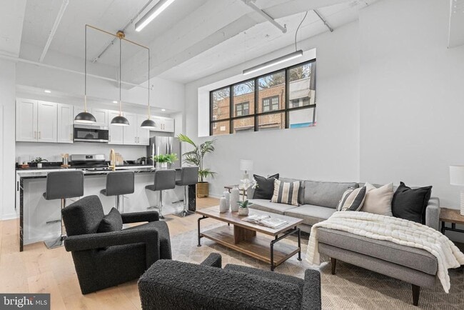 Photo - 36 N Narberth Ave Unidad 1C