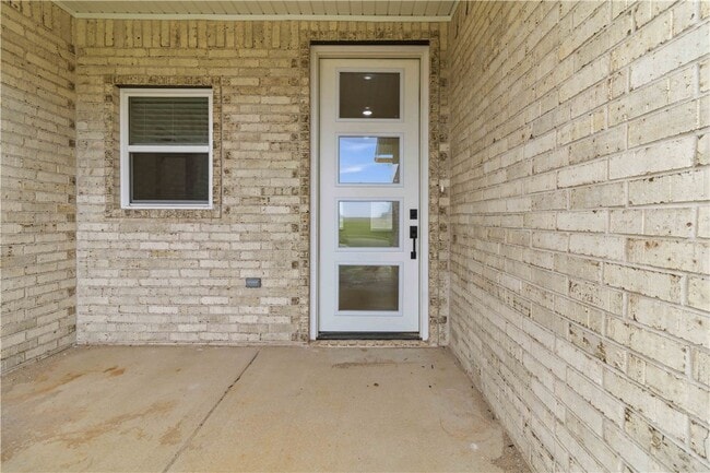 Photo - 910 Trestle Ln
