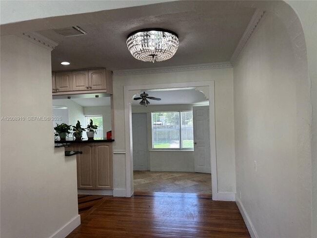 Photo - 1422 Wiley St