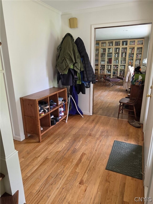 Photo - 96 Charing Rd