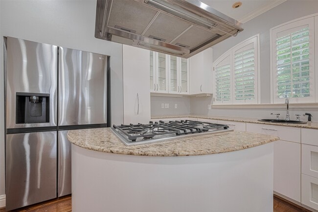 Photo - 5302 Fayette St