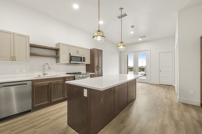 Photo - The Reverie at Taylors Crossing