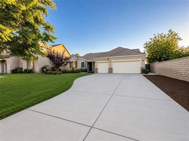 Photo - Spacious Single Story Home