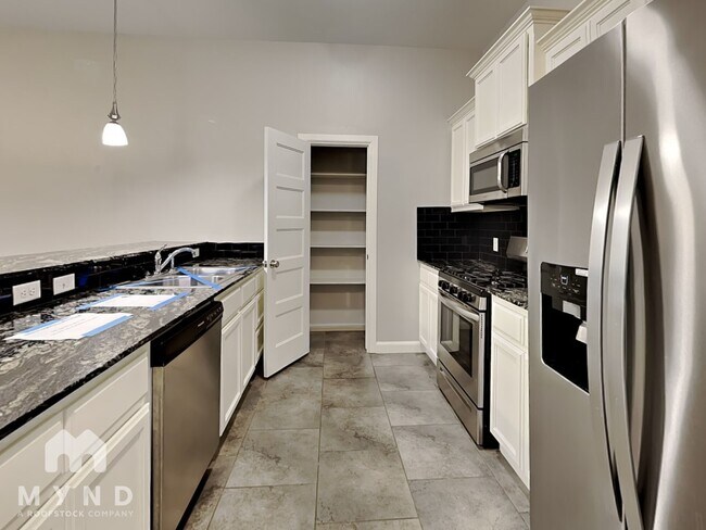 Photo - 1003 Merlin Dr