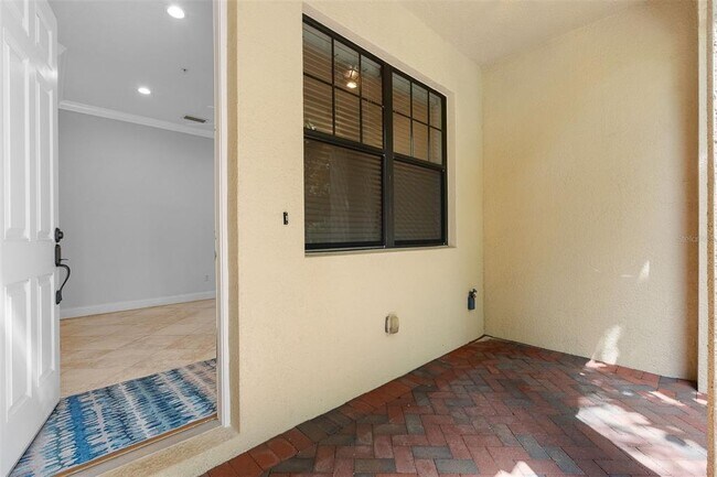 Photo - 6039 Printery St