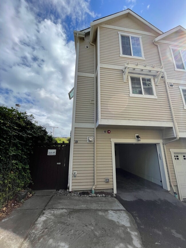 Photo - 4342 7th Ave NE