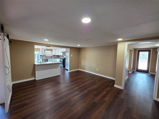 Photo - 4105 Rutland St