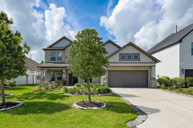 41 Snowdrop Lily Dr