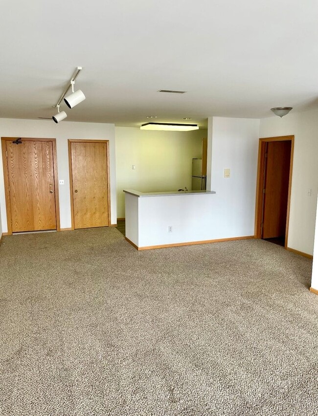 Photo - Riverwalk Apartments