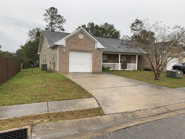Photo - 400 Eisenhower Dr