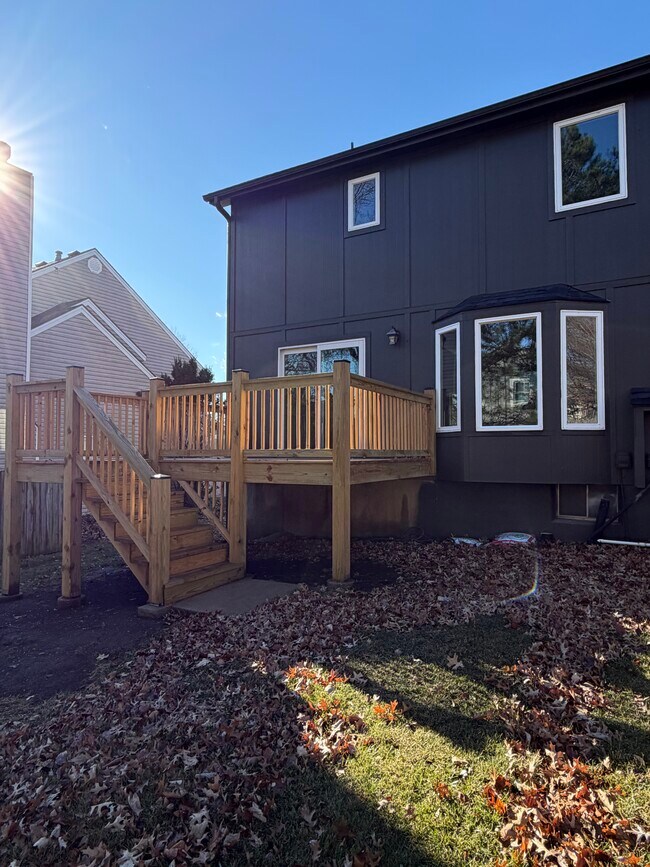 Photo - 11631 Garnett St