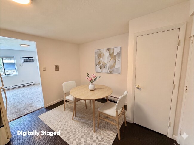 Photo - 10 Roberts St Unit 32