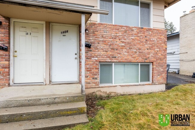 Photo - Spacious and recently remodeled 2 bedroom 1 bath Duplex in Cheney