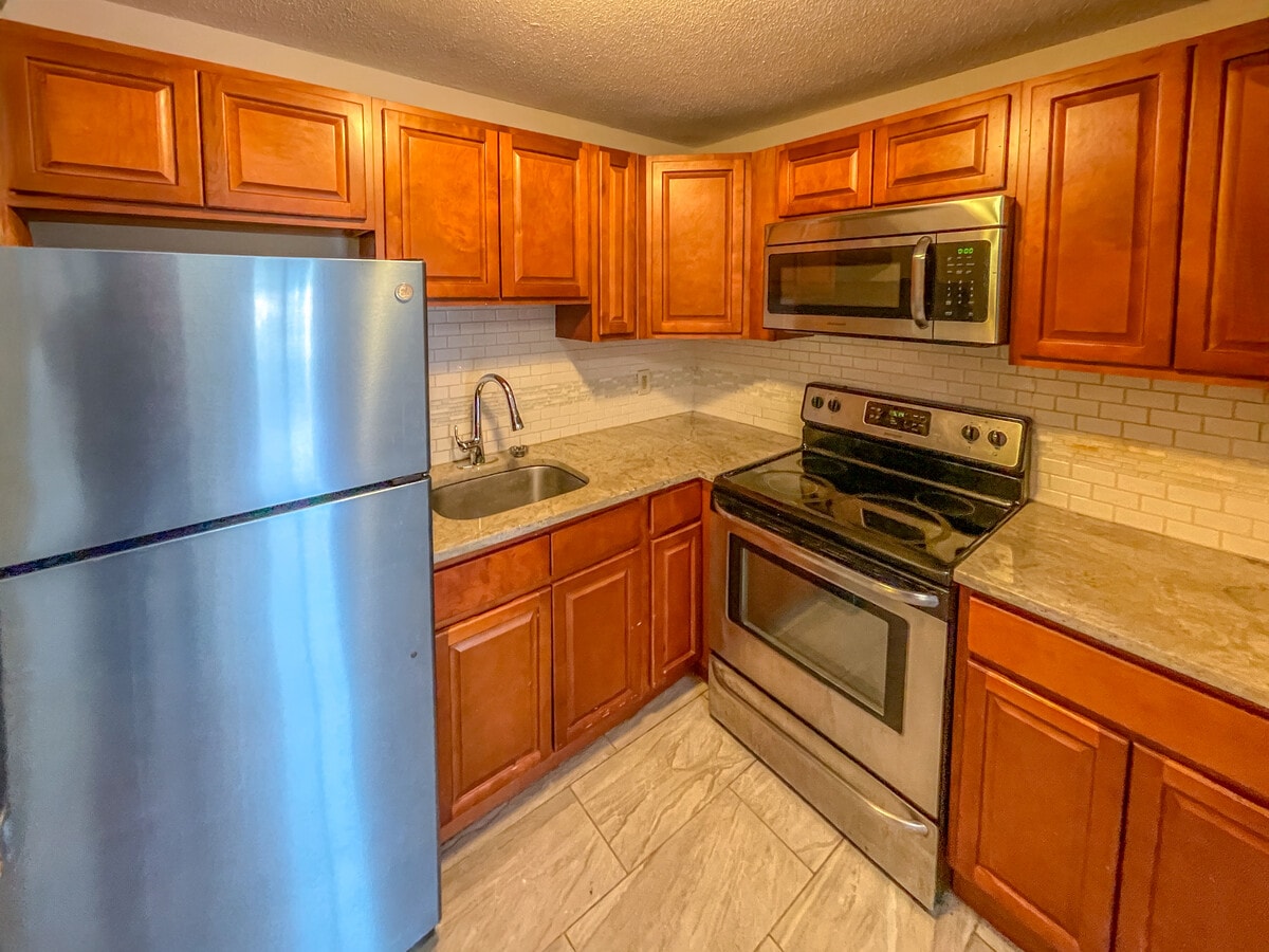 Photo - 1263 Chapel St