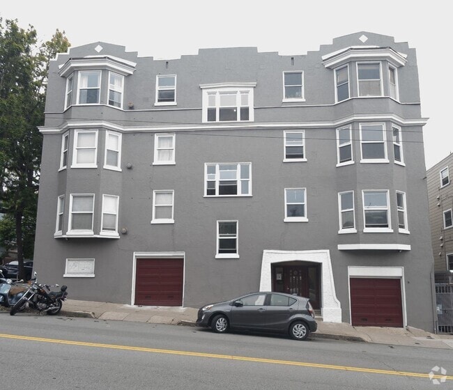 Building Photo - 1850 Fulton St Rental