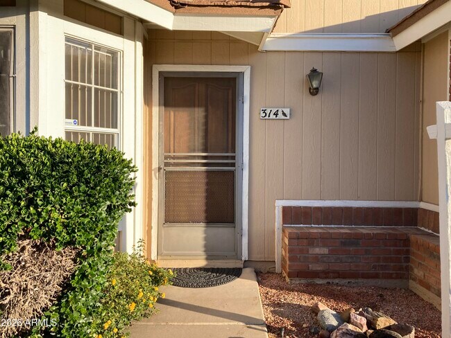 Photo - 314 E Campo Bello Dr