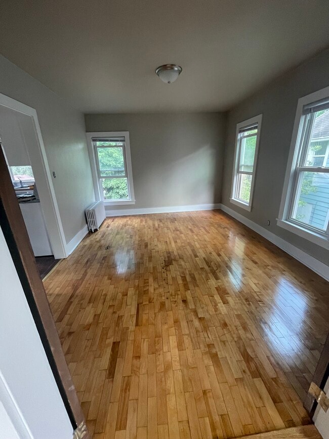 Photo - 206 N Lawe St Unit Upper 2