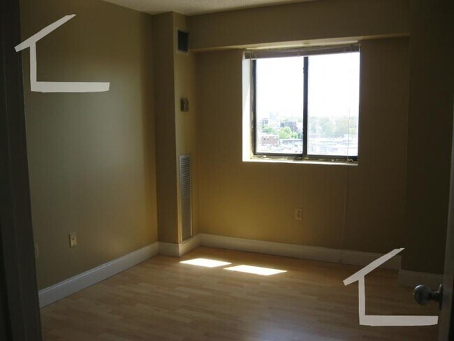Photo - Luxury Allston 2 Bed