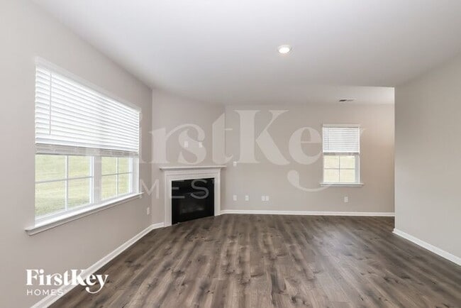 Photo - 341 Willowbrooke Way