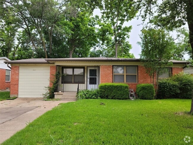 Building Photo - 3023 Gus Thomasson Rd Rental