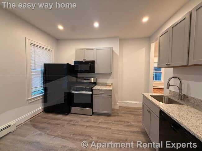 Photo - 37 Oak St Unidad #2R