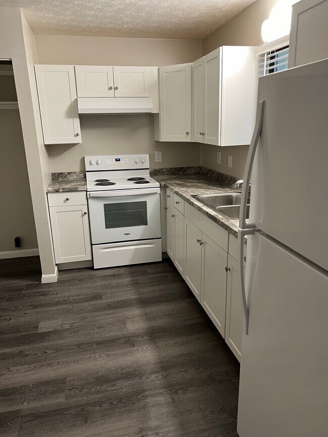 904 Valley View Dr Apartamentos Unidad B South Charleston, WV