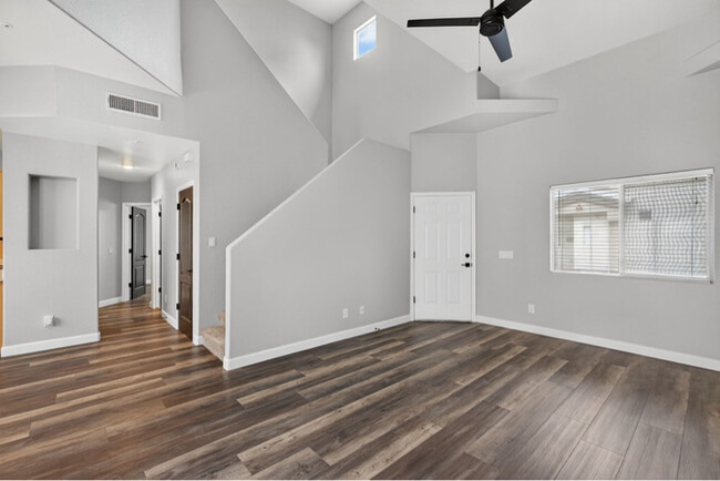 Photo - 8105 W Beck Ln