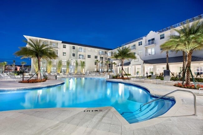 Photo - Town Westshore