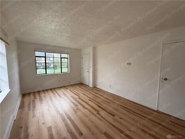 212 E Bruce Ave Unit 2