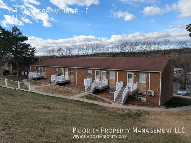 Building Photo - 303 Rockingham Dr Unit F