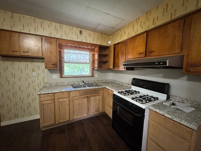 Photo - Duquesne 2 Bedroom 1 Bath House, Yard
