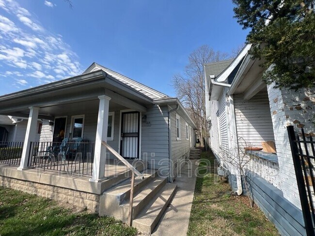 Photo - 1018 W 34th St