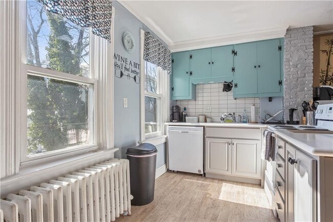 Photo - 35 Brewer St Unit 2