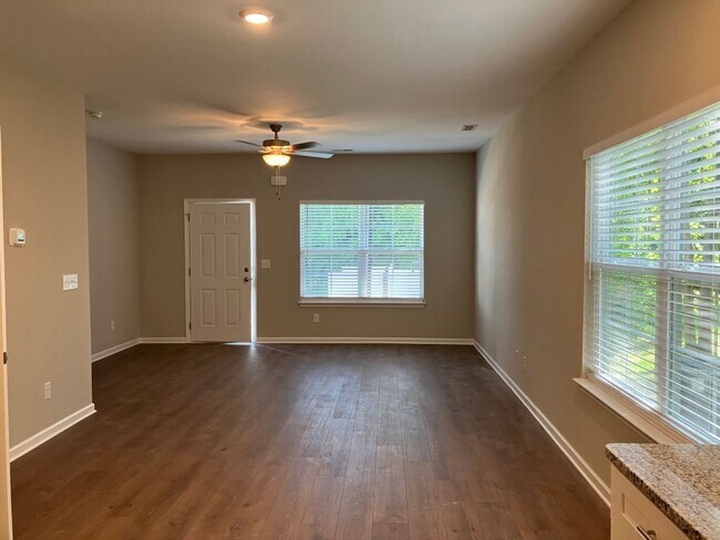 Photo - Nearly new and affordable in Columbia