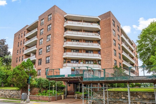 Building Photo - 325 King St Unit 4D